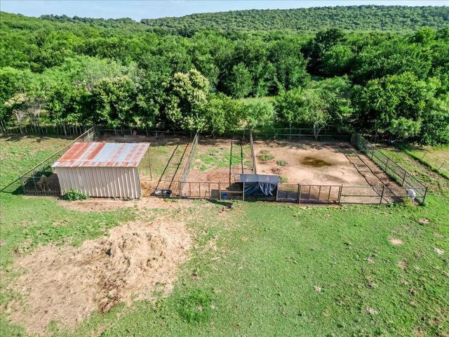2105 Indian Creek Road, Mineral Wells, TX 76067