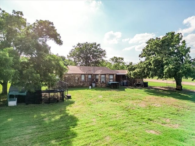 2105 Indian Creek Road, Mineral Wells, TX 76067