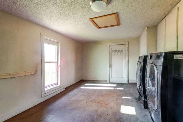 2105 Indian Creek Road, Mineral Wells, TX 76067