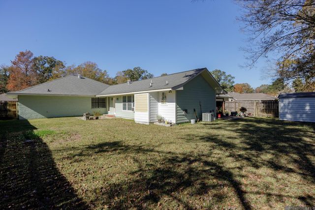 7463 Proxie Dr, Baton Rouge, LA 70817