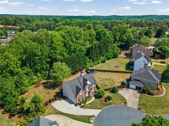 802 Windsor Ridge, Canton, GA 30115