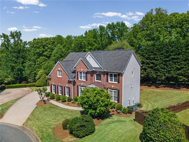 802 Windsor Ridge, Canton, GA 30115