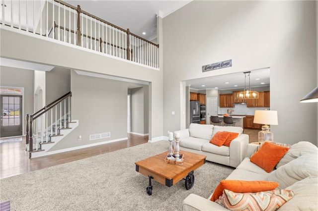 802 Windsor Ridge, Canton, GA 30115
