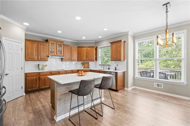802 Windsor Ridge, Canton, GA 30115