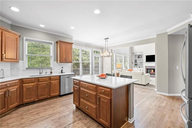802 Windsor Ridge, Canton, GA 30115