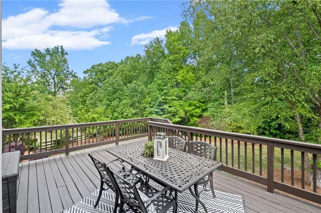 802 Windsor Ridge, Canton, GA 30115