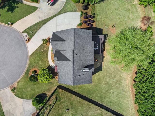 802 Windsor Ridge, Canton, GA 30115