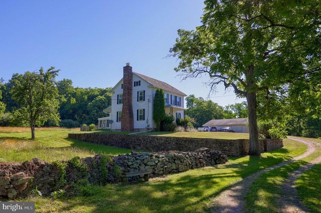 1200 ROUNDTOP RD, Lewisberry, PA 17339