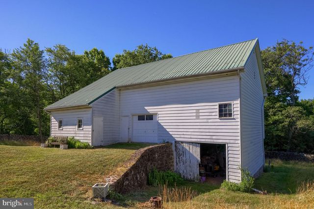 1200 ROUNDTOP RD, Lewisberry, PA 17339