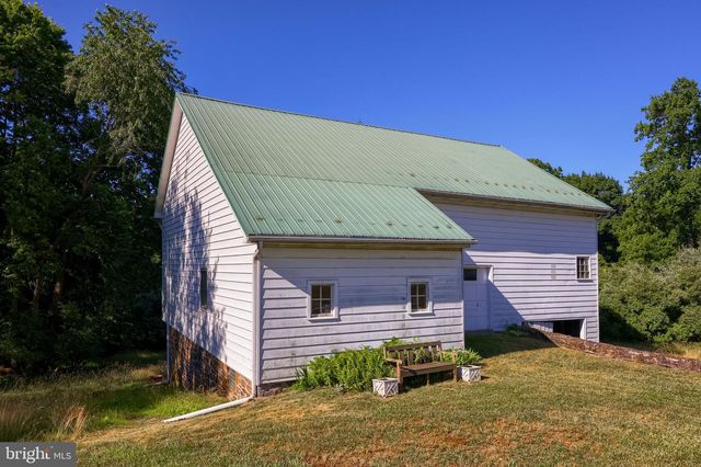 1200 ROUNDTOP RD, Lewisberry, PA 17339