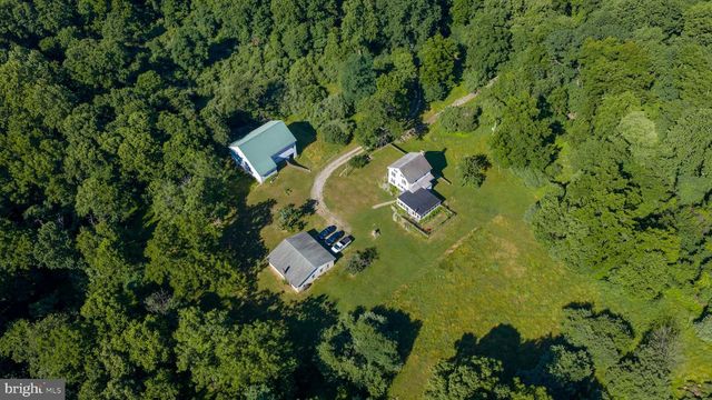 1200 ROUNDTOP RD, Lewisberry, PA 17339