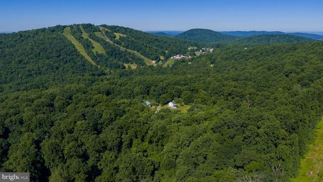 1200 ROUNDTOP RD, Lewisberry, PA 17339