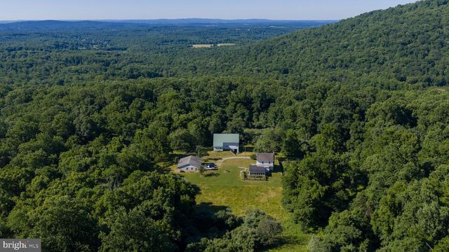 1200 ROUNDTOP RD, Lewisberry, PA 17339