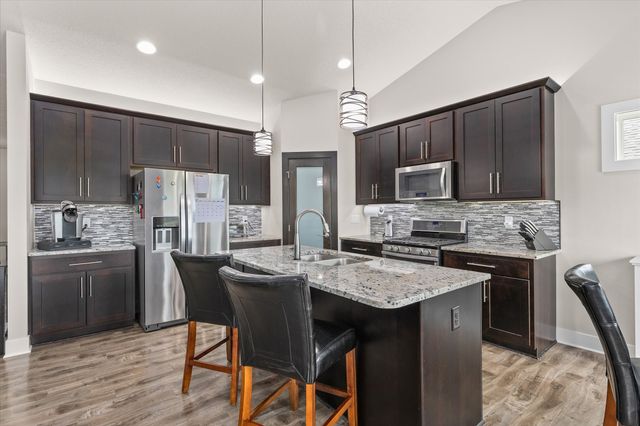 400 SE 17th Court, Grimes, IA 50111