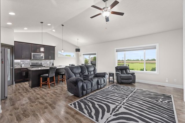 400 SE 17th Court, Grimes, IA 50111