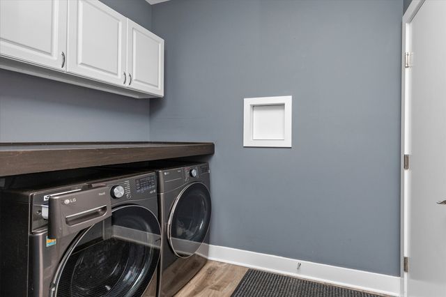 400 SE 17th Court, Grimes, IA 50111