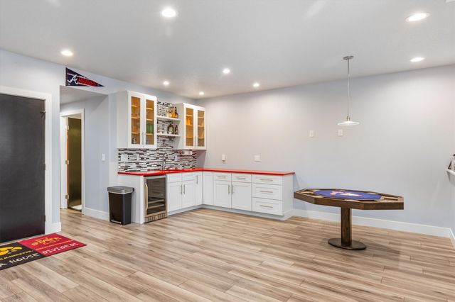 400 SE 17th Court, Grimes, IA 50111