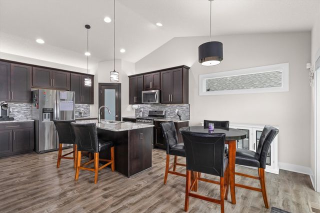 400 SE 17th Court, Grimes, IA 50111