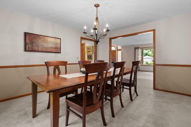 1511 S REBECCA LANE, Appleton, WI 54915
