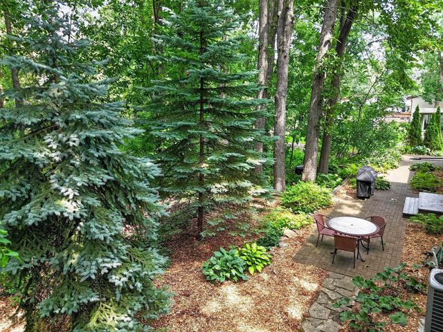 1511 S REBECCA LANE, Appleton, WI 54915