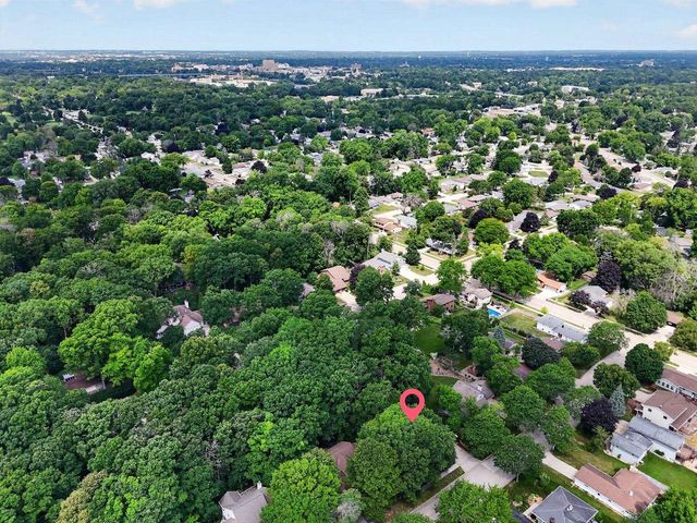 1511 S REBECCA LANE, Appleton, WI 54915