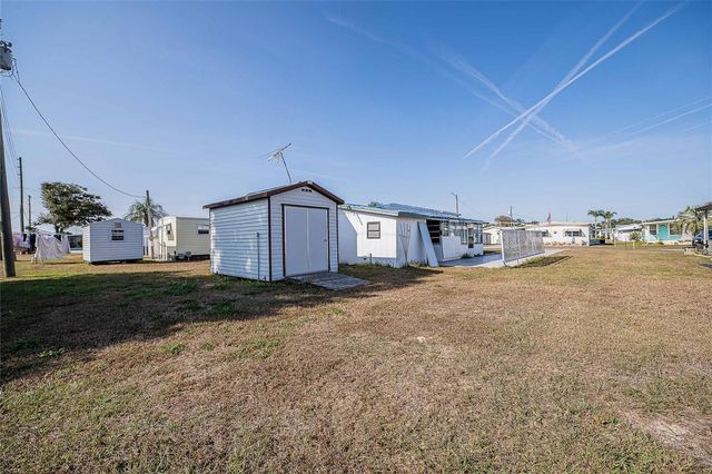 37228 EILEEN AVENUE, Zephyrhills, FL 33542