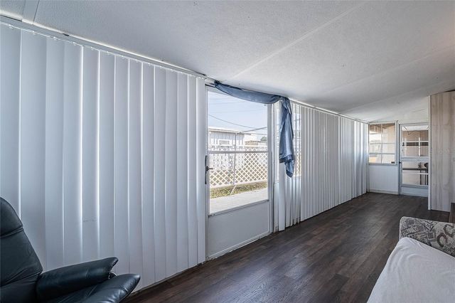 37228 EILEEN AVENUE, Zephyrhills, FL 33542