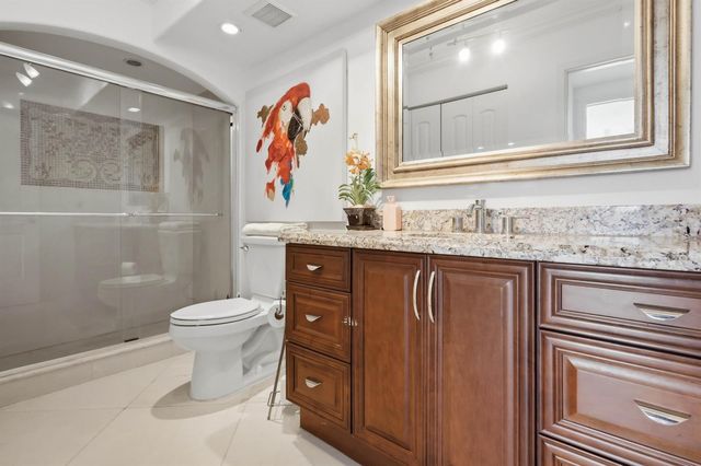 2715 N Ocean Boulevard 10c, Fort Lauderdale, FL 33308