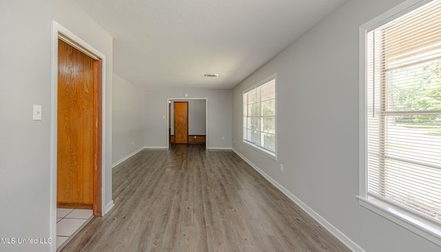 5216 Romany Drive, Jackson, MS 39211