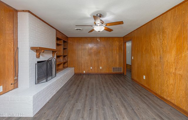 5216 Romany Drive, Jackson, MS 39211