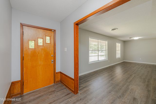 5216 Romany Drive, Jackson, MS 39211