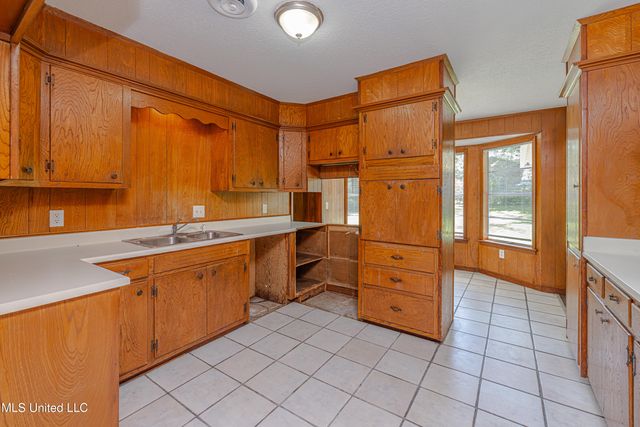 5216 Romany Drive, Jackson, MS 39211