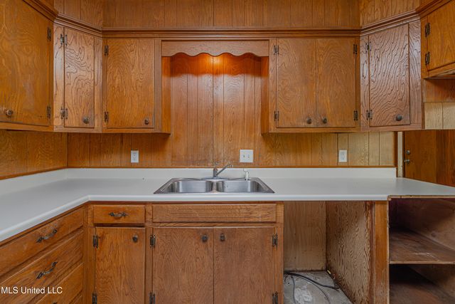 5216 Romany Drive, Jackson, MS 39211