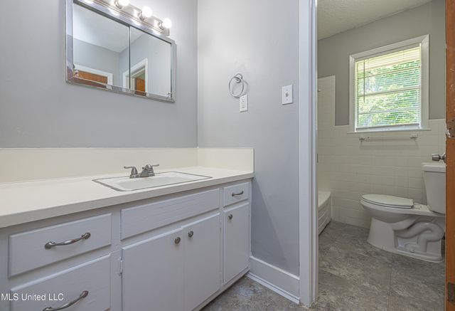 5216 Romany Drive, Jackson, MS 39211