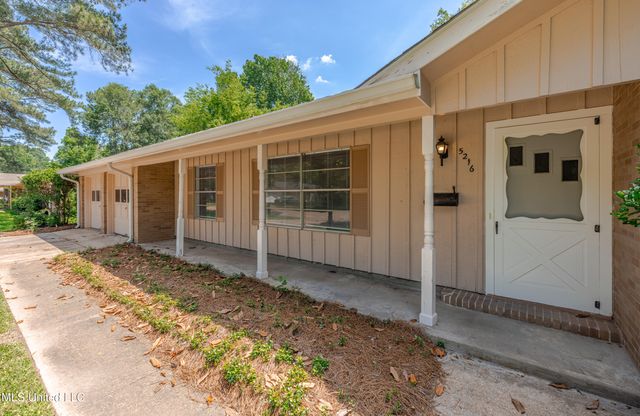 5216 Romany Drive, Jackson, MS 39211