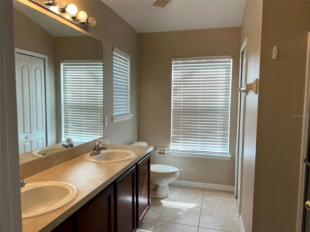 10266 LAKE DISTRICT LANE S, Orlando, FL 32832