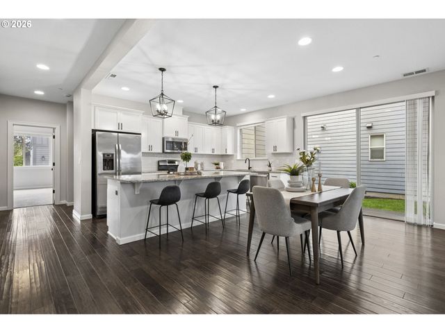 10291 Sw MADRID Loop, Wilsonville, OR 97070