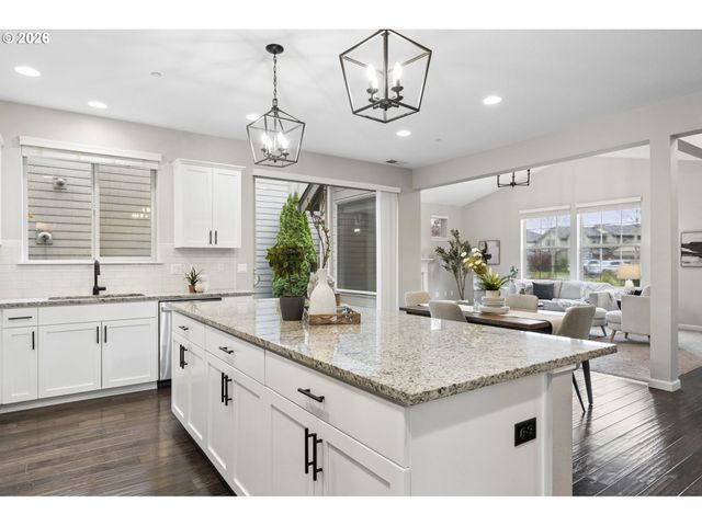 10291 Sw MADRID Loop, Wilsonville, OR 97070