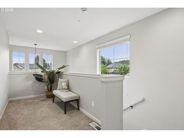 10291 Sw MADRID Loop, Wilsonville, OR 97070