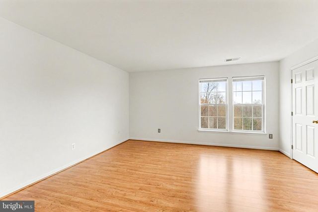 9613 LAUREL OAK DR, Fredericksburg, VA 22407