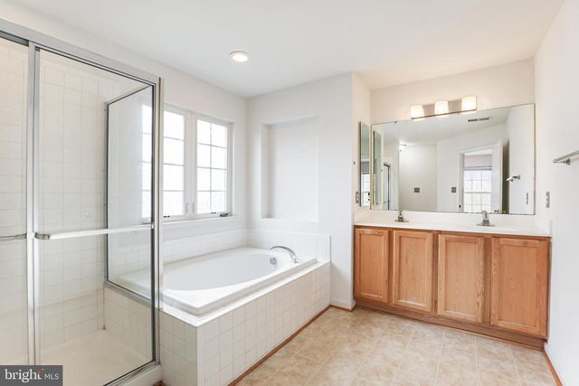 9613 LAUREL OAK DR, Fredericksburg, VA 22407