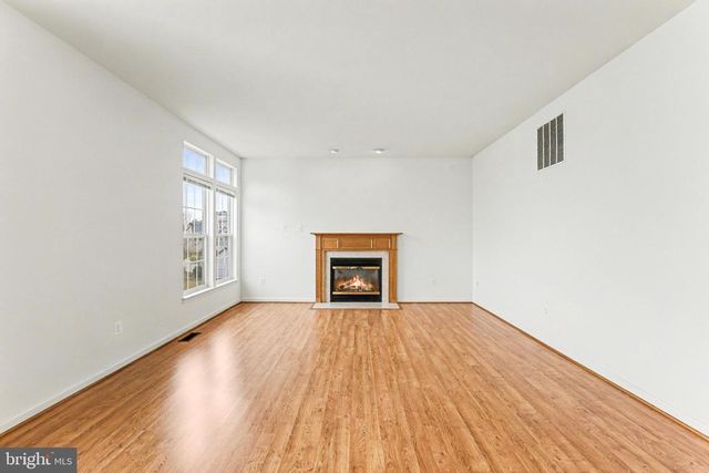 9613 LAUREL OAK DR, Fredericksburg, VA 22407