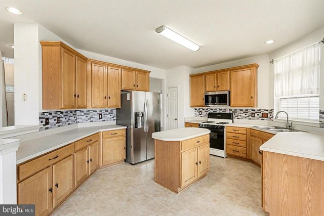 9613 LAUREL OAK DR, Fredericksburg, VA 22407