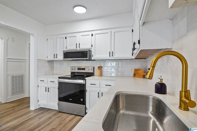 1020 VESTAVIA MANOR DRIVE, Vestavia Hills, AL 35216