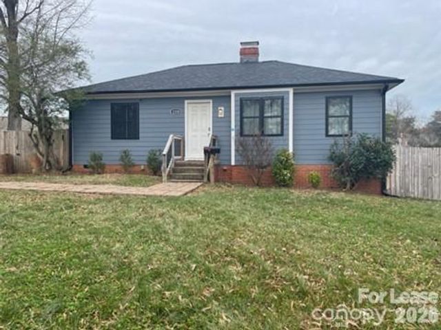 2520 Brentwood Place, Charlotte, NC 28208