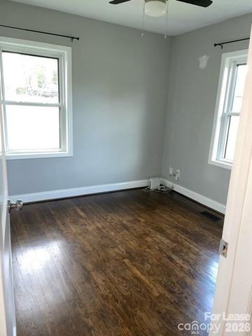 2520 Brentwood Place, Charlotte, NC 28208