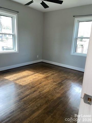 2520 Brentwood Place, Charlotte, NC 28208