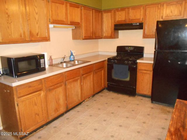 104 S Casas Lindas Drive, Willcox, AZ 85643