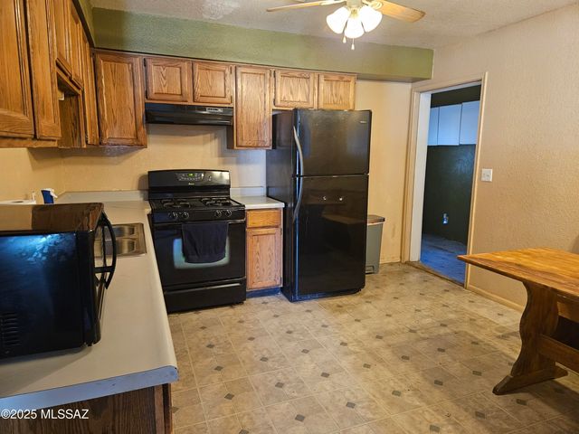 104 S Casas Lindas Drive, Willcox, AZ 85643