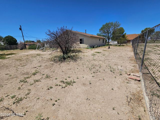 104 S Casas Lindas Drive, Willcox, AZ 85643